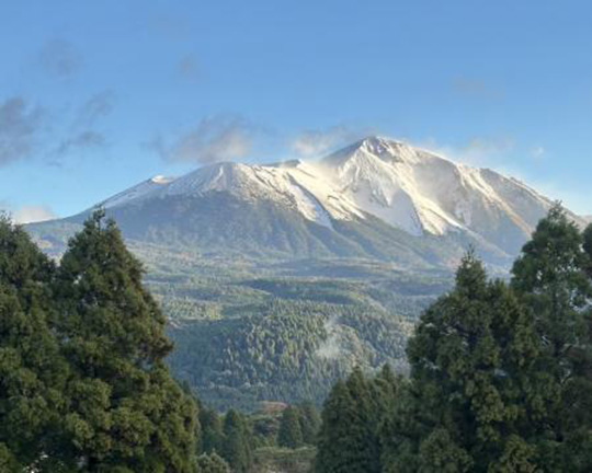 料亭旅館竹千代霧島別邸 初冠雪